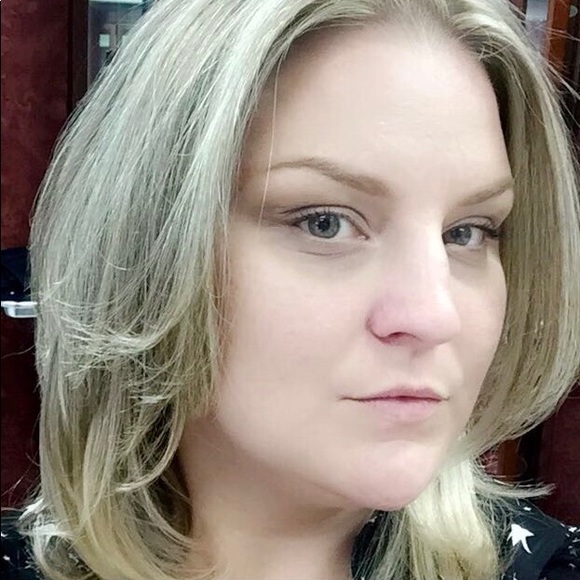 Meet your Posher, Sheena - Picture 5 of 6